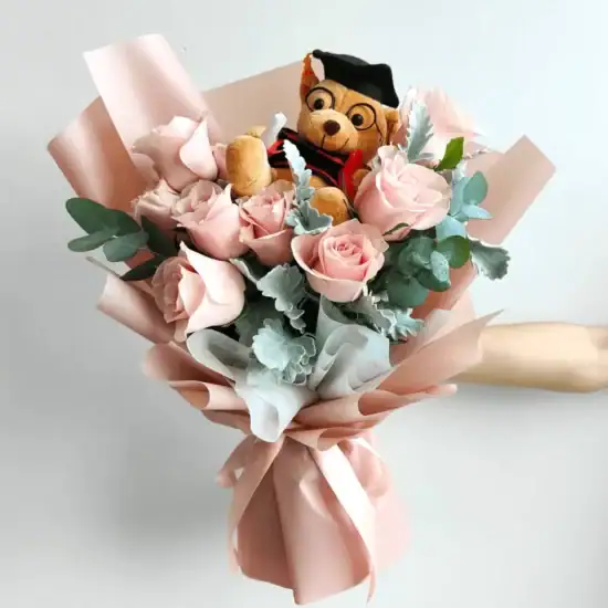 Best Flowers for Graduation: How to Choose Graduation Flowers 8 The Grad 3