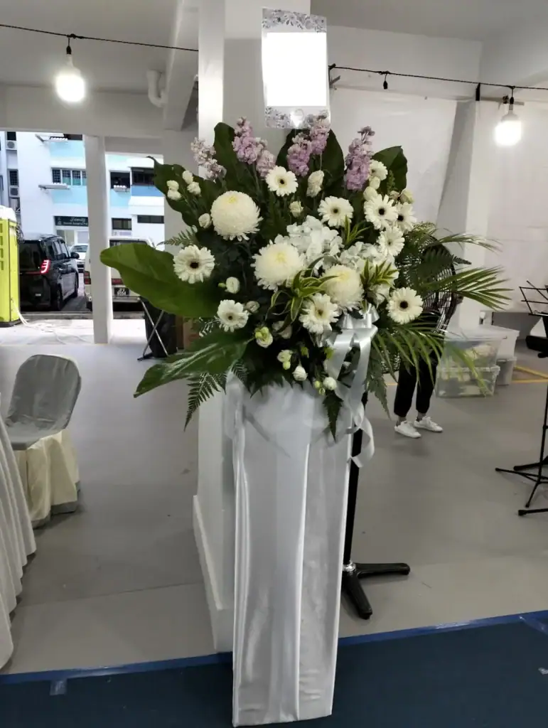 Sympathy Wreath HDB Void Deck Sympathy Wreath HDB Void Deck