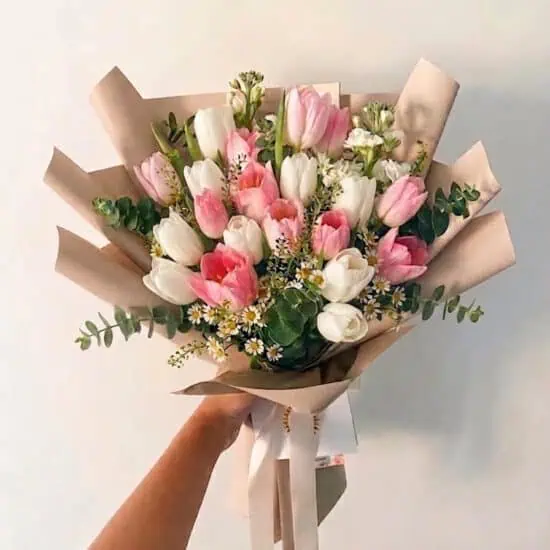 Engagement Flowers: Best Flowers for Engagement Proposal 13 Gemini Generated Image kis1u3kis1u3kis1